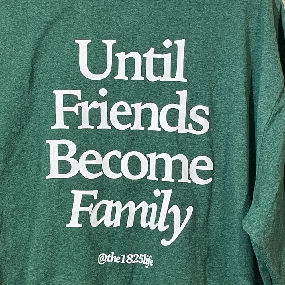 Carhartt T-shirt men’s Large Loose fit Hunter green W/Logo on front pocket - Picture 3 of 8